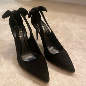 Lulus black bow heel, 6.5